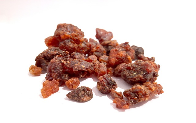 myrrh-6050657_640